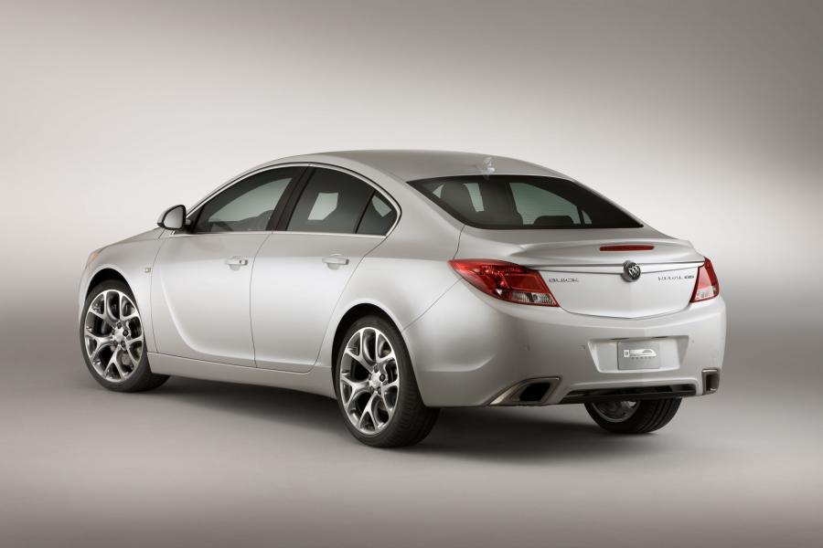  Buick Regal GS Concept 2010 года  (фото 13 из 17)